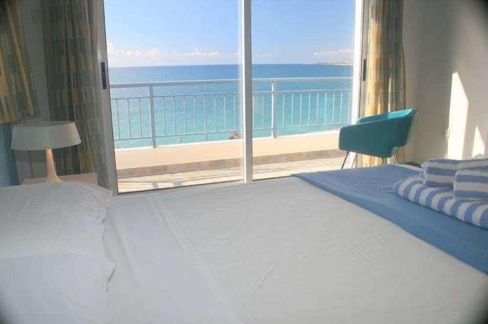 Blue Coral Beach Villas Paphos Ngoại thất bức ảnh